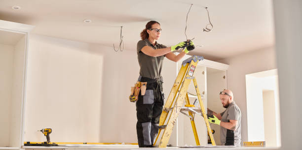 Best Electrical Installation Contractor  in Gladstone, OR